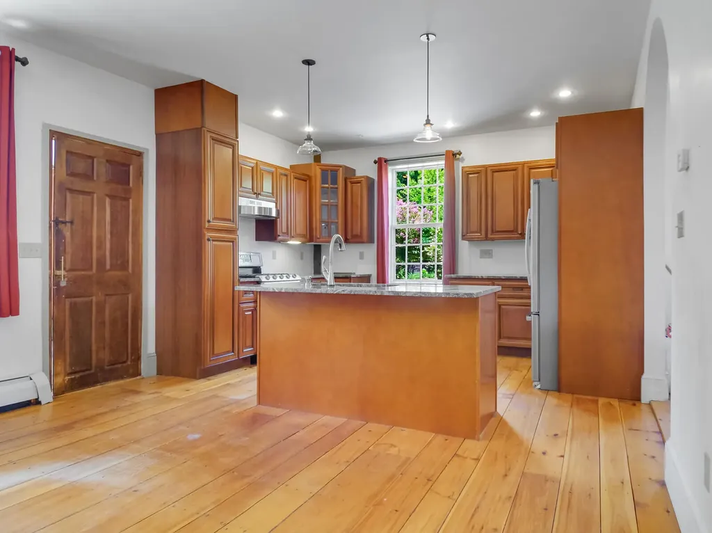 91 Second Street Hallowell ME 04347