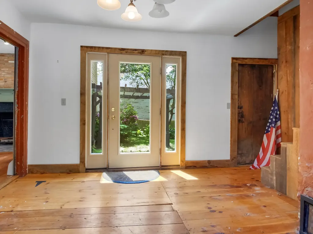 91 Second Street Hallowell ME 04347