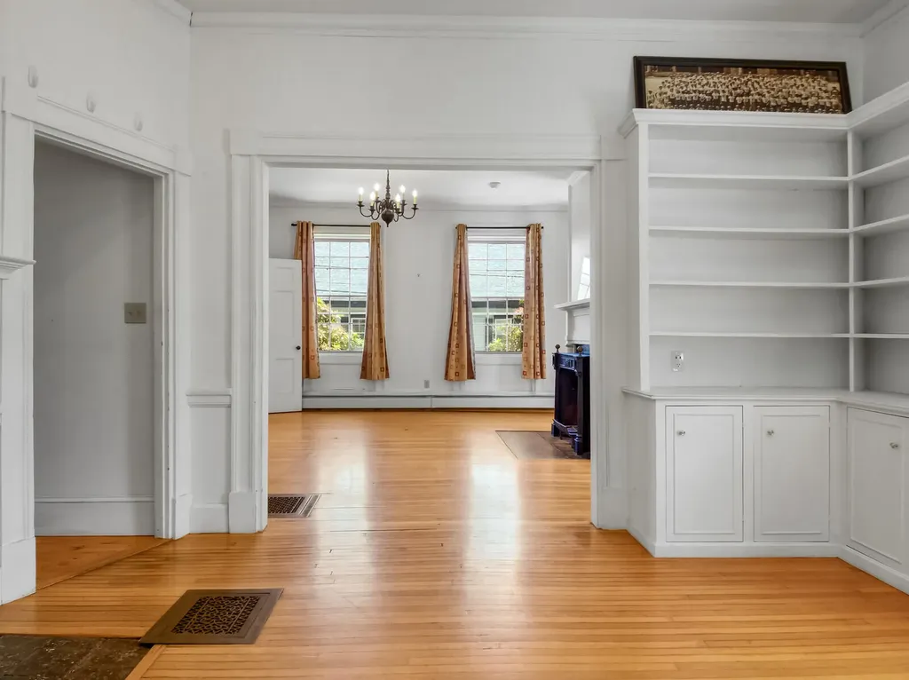 91 Second Street Hallowell ME 04347