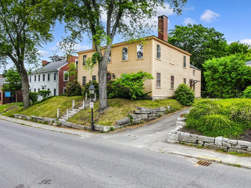 91 Second Street Hallowell ME 04347