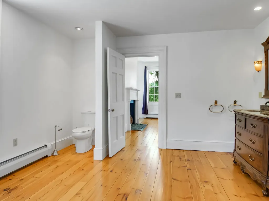 91 Second Street Hallowell ME 04347