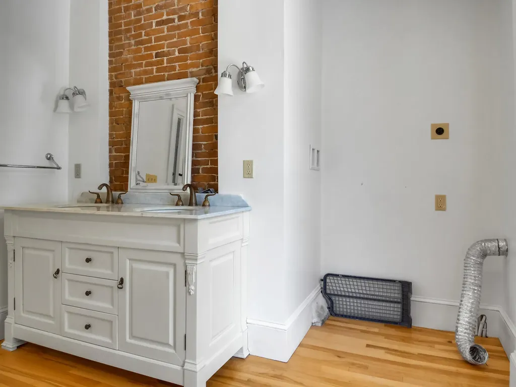 91 Second Street Hallowell ME 04347