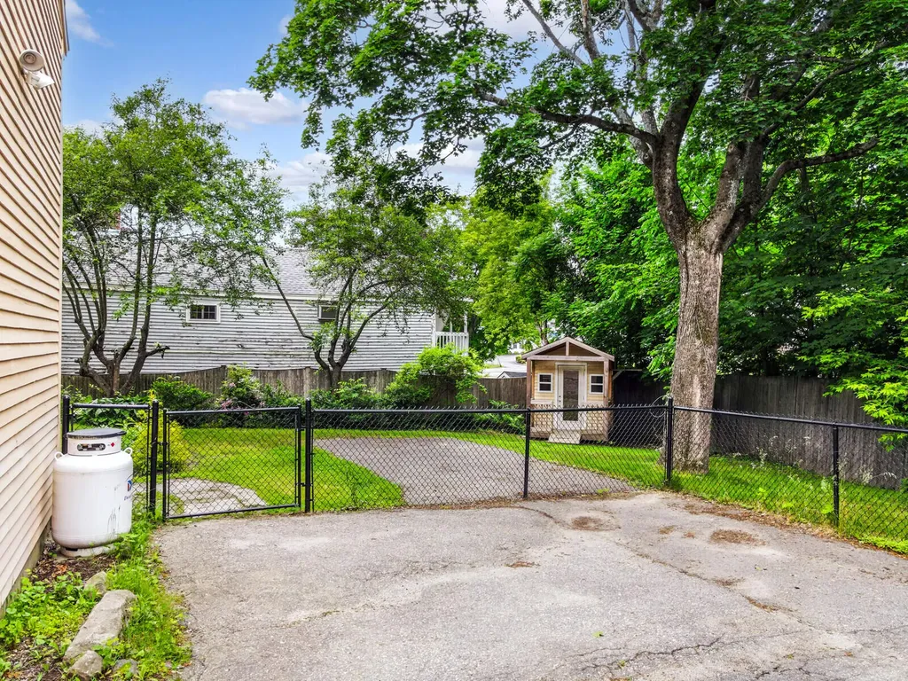 91 Second Street Hallowell ME 04347