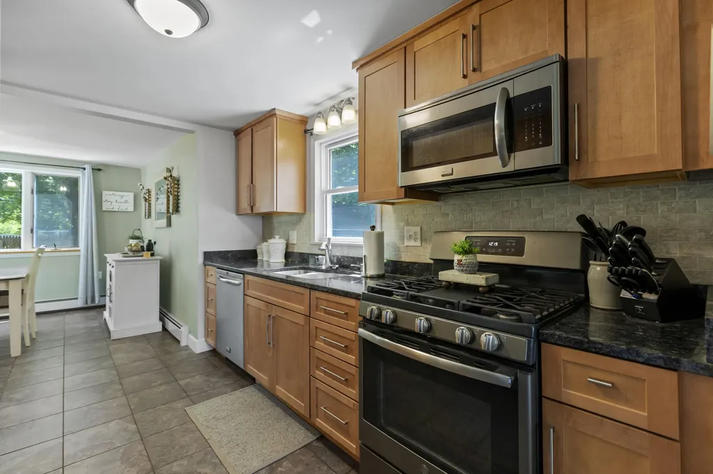 20 Libby Street Scarborough ME 04074