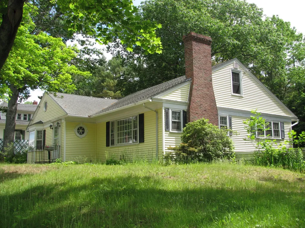 339 Webster Street Lewiston ME 04240