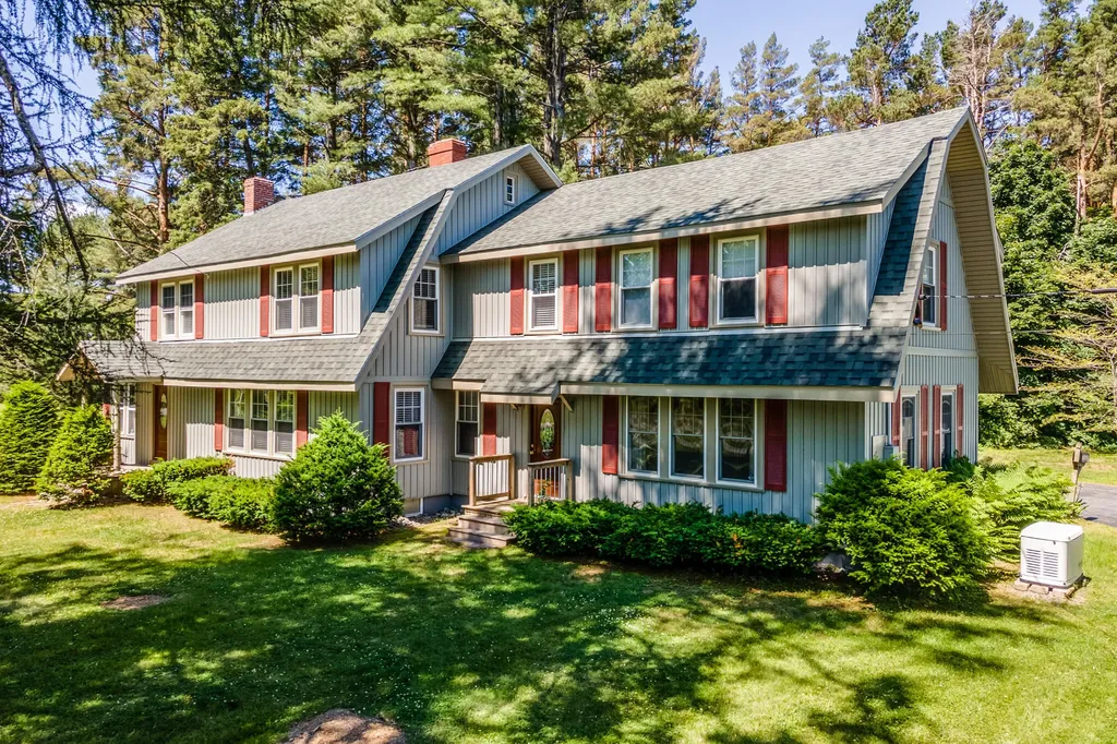 35 Dunning Boulevard Bangor ME 04401