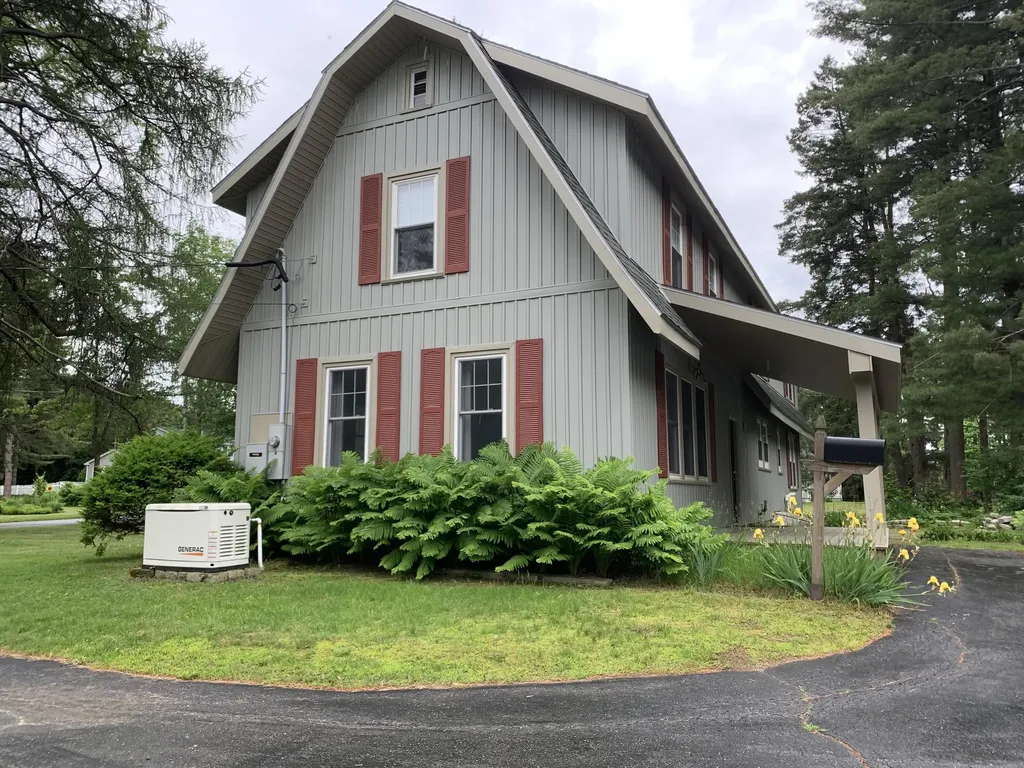35 Dunning Boulevard Bangor ME 04401