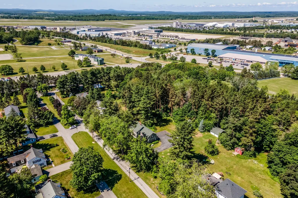 35 Dunning Boulevard Bangor ME 04401