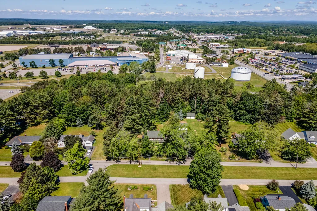 35 Dunning Boulevard Bangor ME 04401