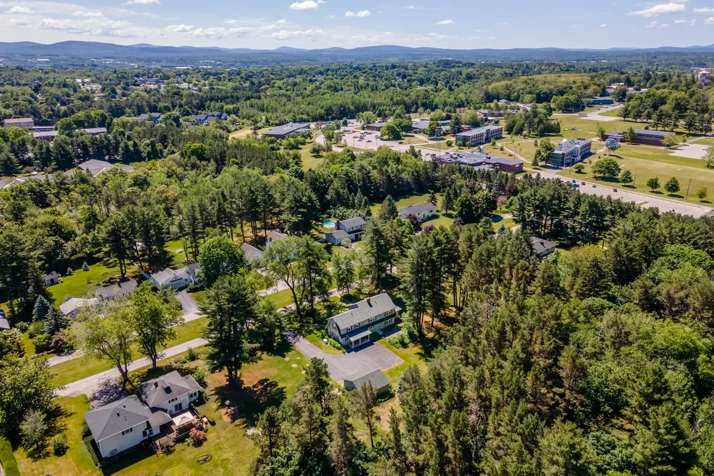35 Dunning Boulevard Bangor ME 04401