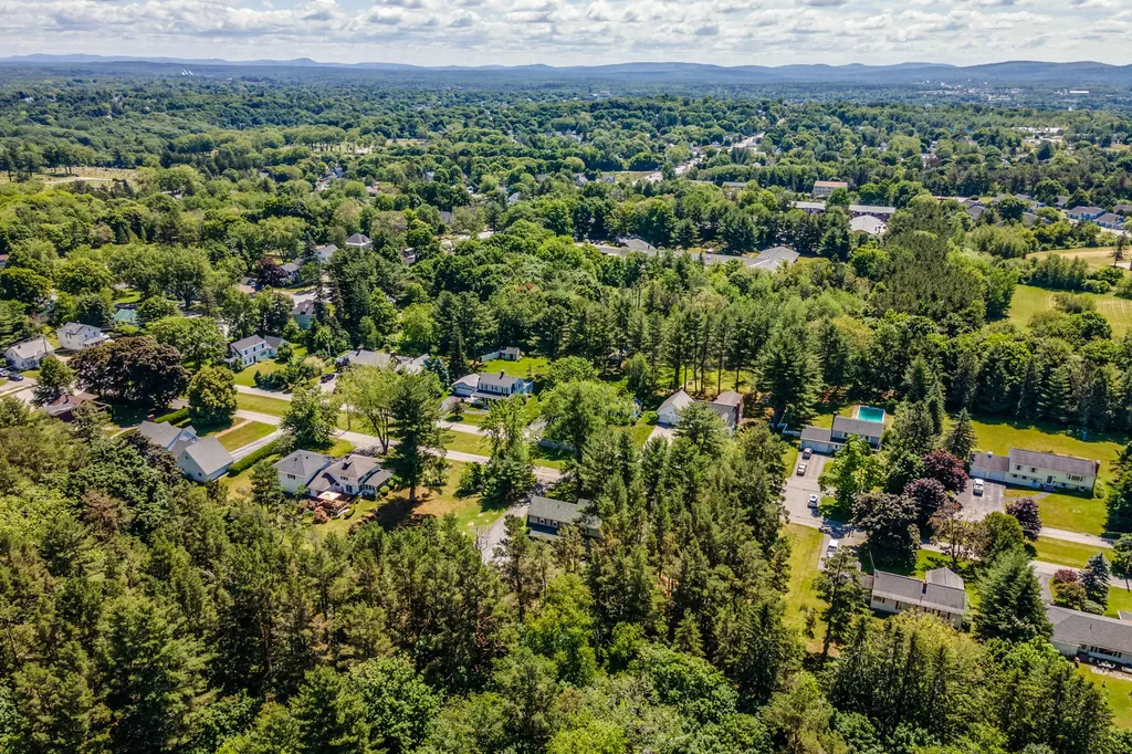 35 Dunning Boulevard Bangor ME 04401