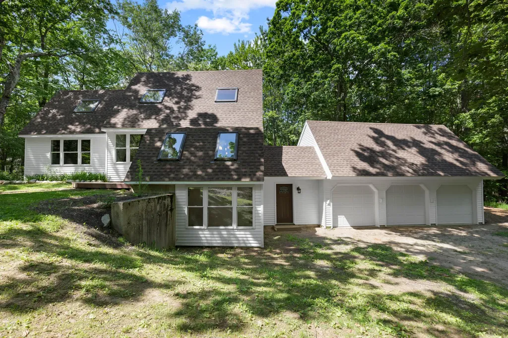 81 Sandbar Road Windham ME 04062