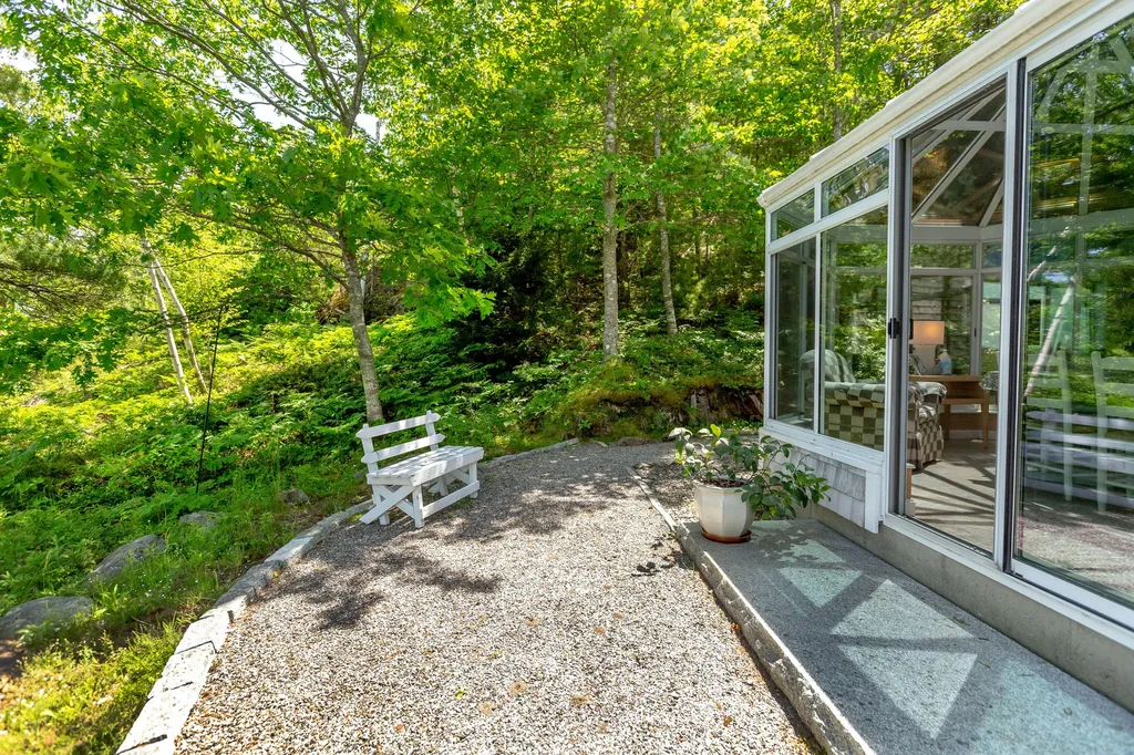 33 Herbert Drive Phippsburg ME 04562