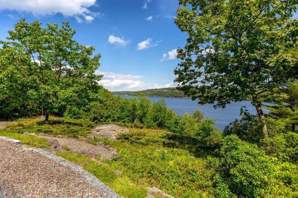 33 Herbert Drive Phippsburg ME 04562