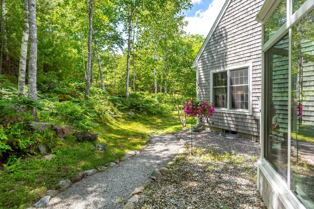 33 Herbert Drive Phippsburg ME 04562