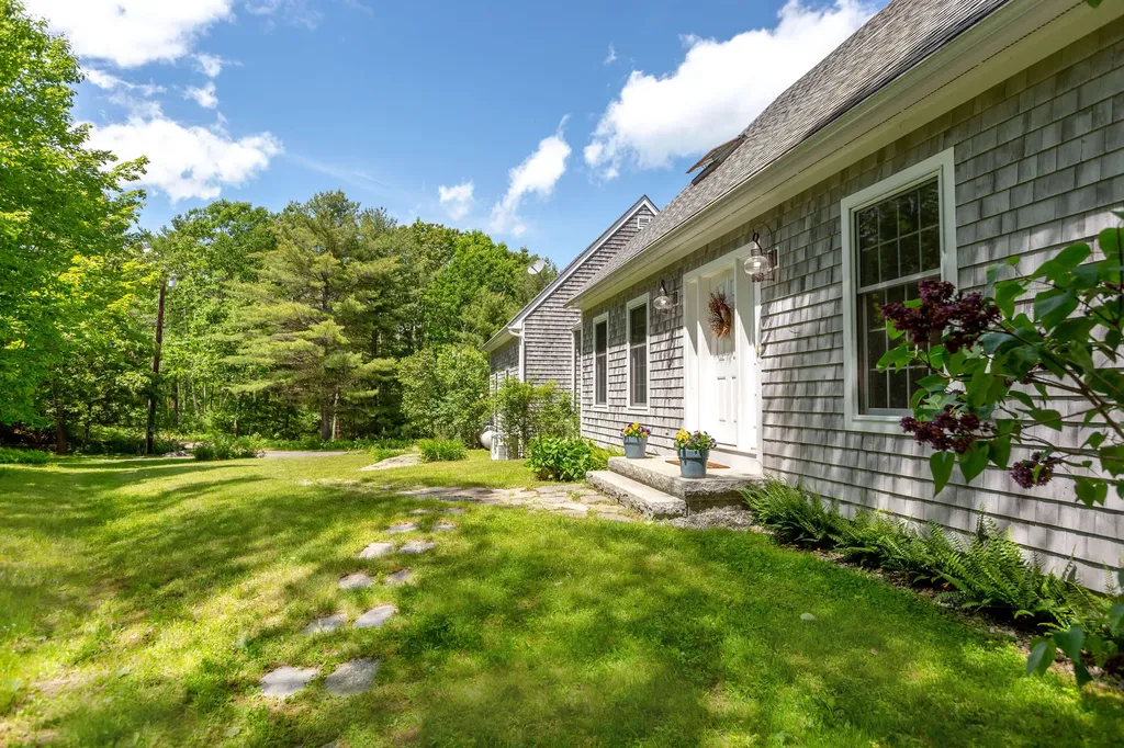 33 Herbert Drive Phippsburg ME 04562