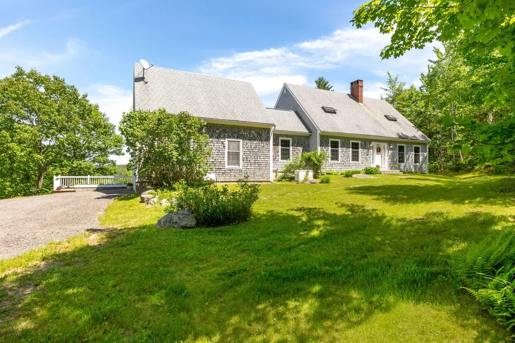 33 Herbert Drive Phippsburg ME 04562