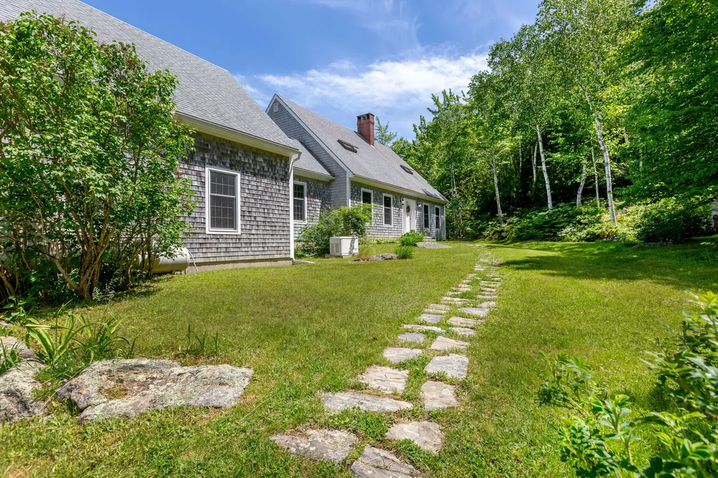 33 Herbert Drive Phippsburg ME 04562