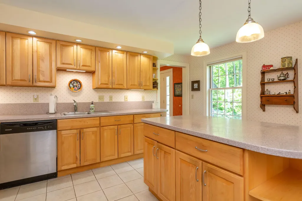 33 Herbert Drive Phippsburg ME 04562