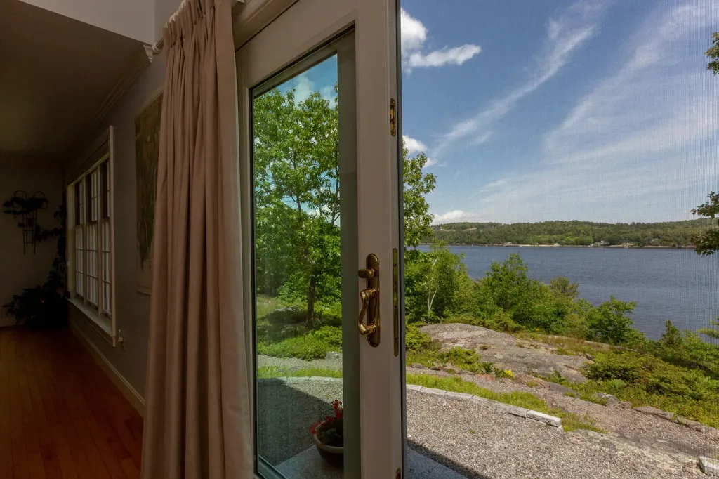 33 Herbert Drive Phippsburg ME 04562