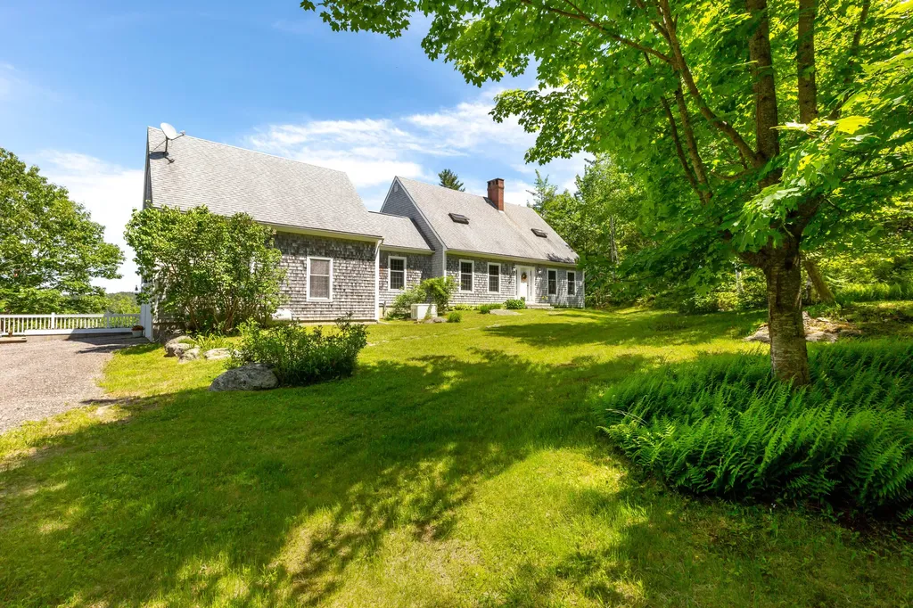 33 Herbert Drive Phippsburg ME 04562