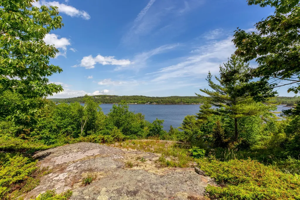 33 Herbert Drive Phippsburg ME 04562