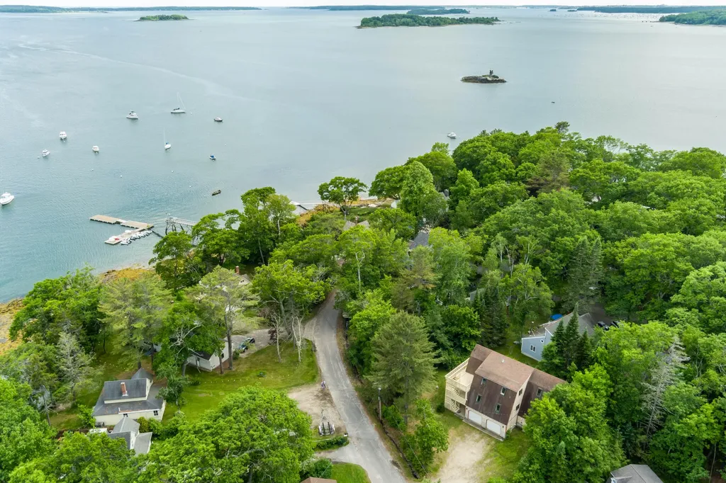 888 Princes Point Road Yarmouth ME 04096
