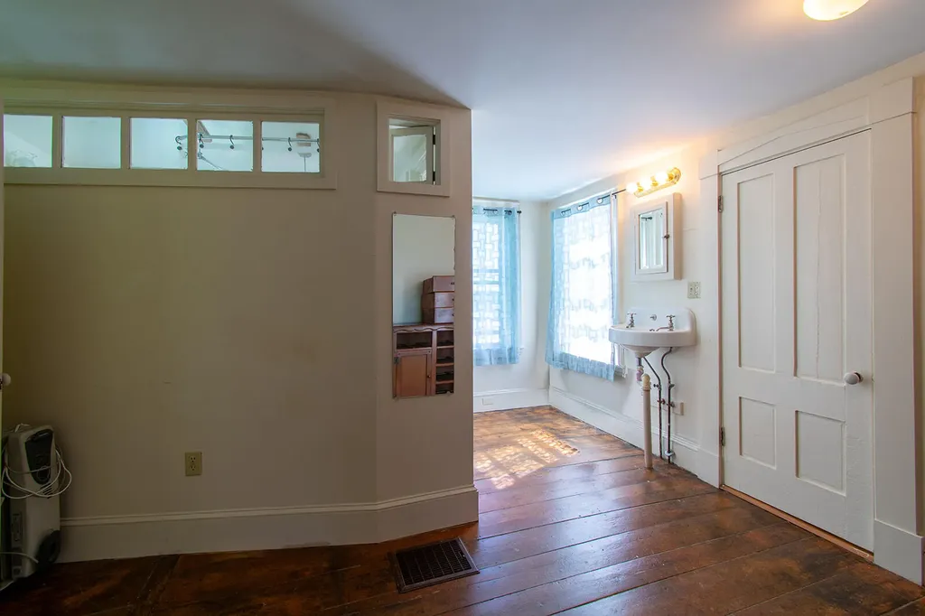 48 Front Street Rockland ME 04841