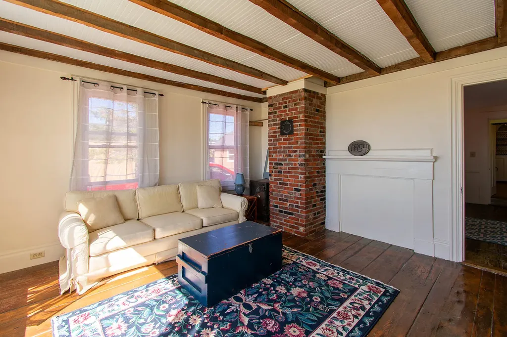 48 Front Street Rockland ME 04841