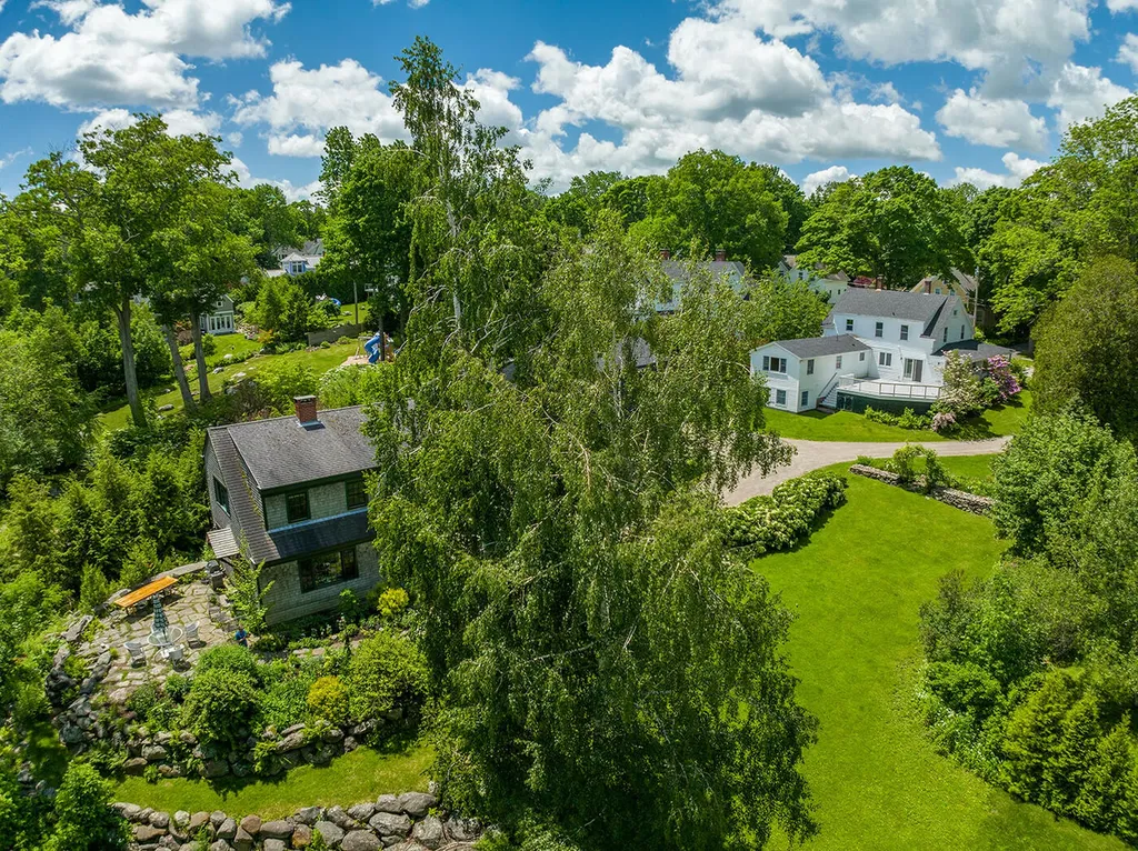 102 Chestnut Street Camden ME 04843
