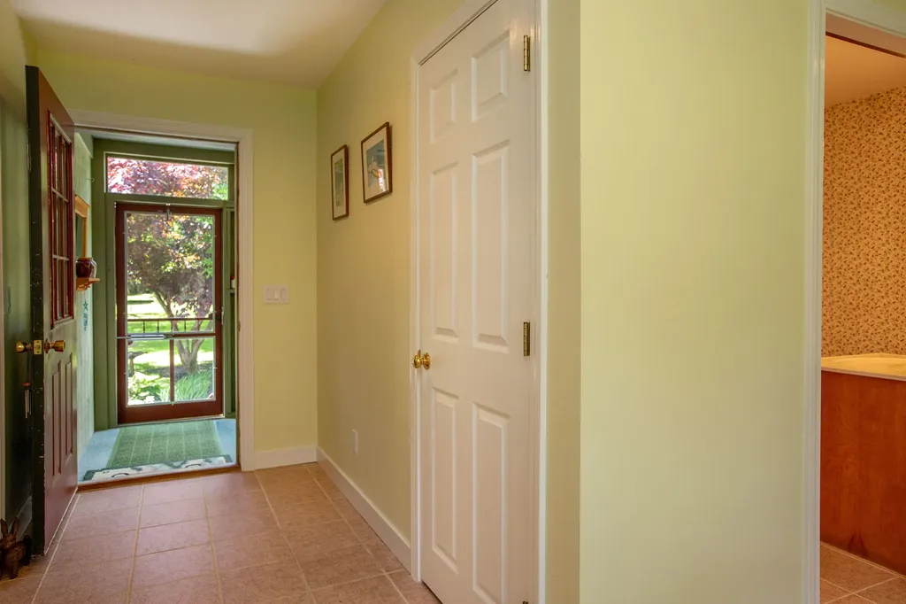 68 Willow Lane Wiscasset ME 04578