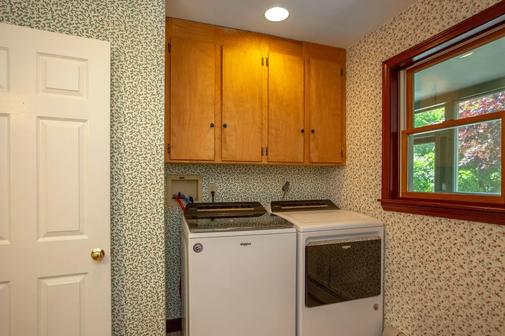 68 Willow Lane Wiscasset ME 04578