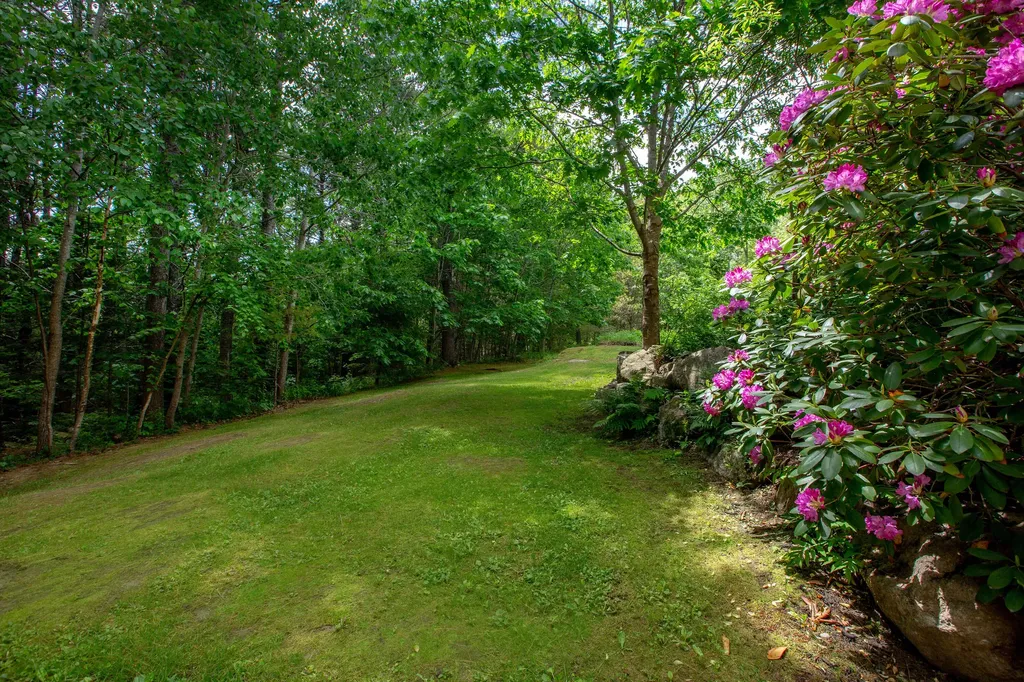 68 Willow Lane Wiscasset ME 04578