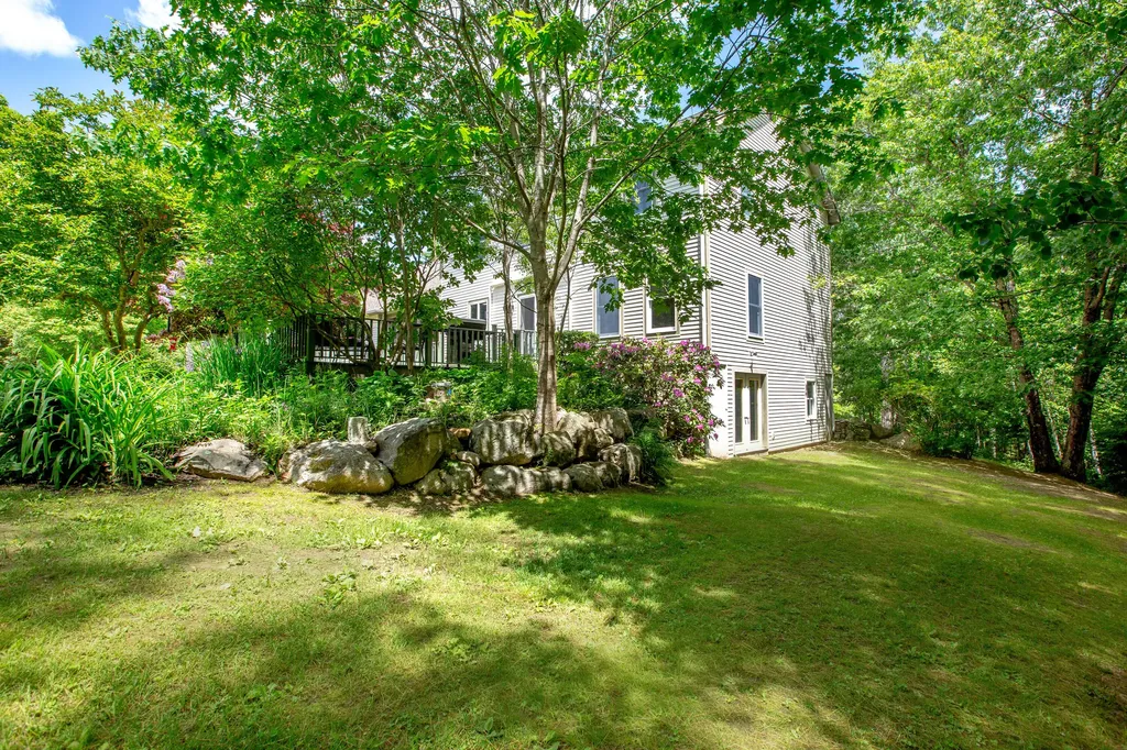 68 Willow Lane Wiscasset ME 04578
