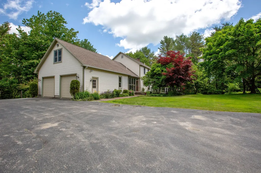 68 Willow Lane Wiscasset ME 04578