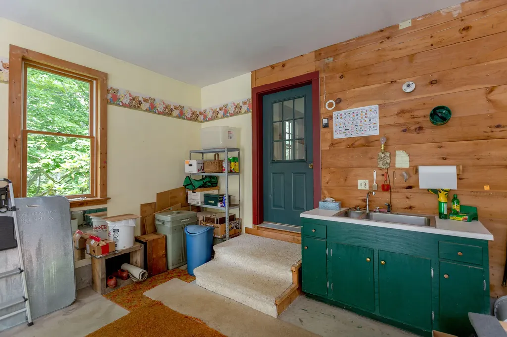 68 Willow Lane Wiscasset ME 04578