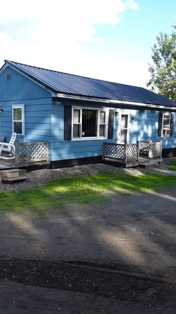 21 Gilbert Road Dexter ME 04930