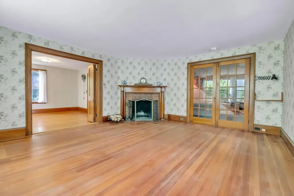 85 South Street Gorham ME 04038
