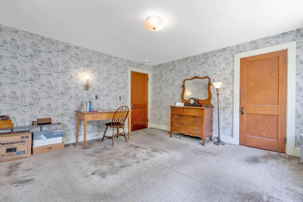 85 South Street Gorham ME 04038