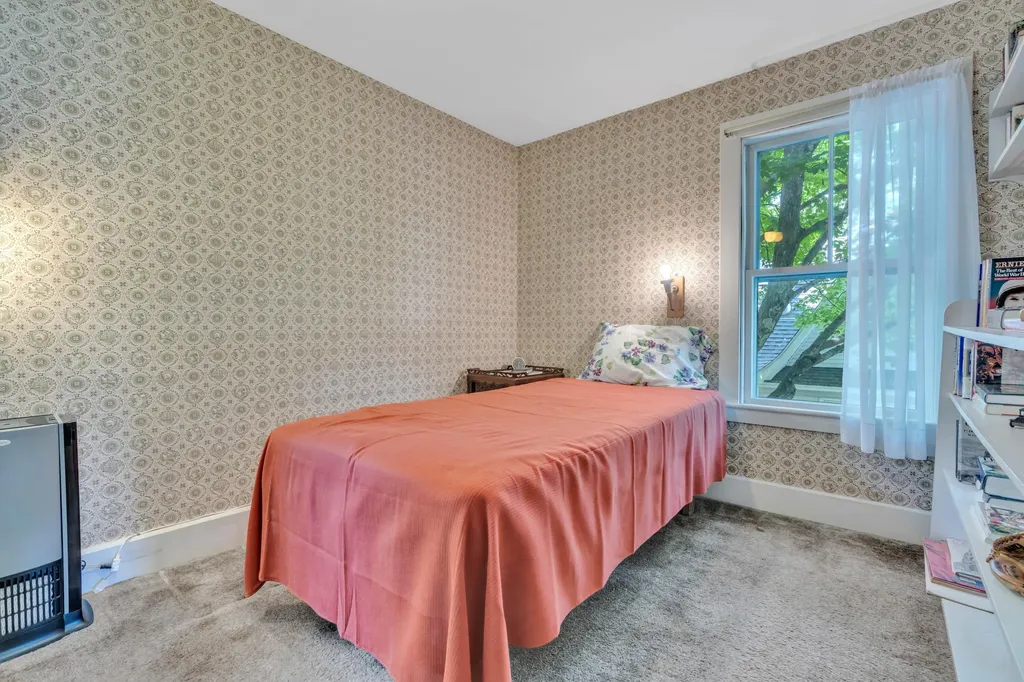 85 South Street Gorham ME 04038
