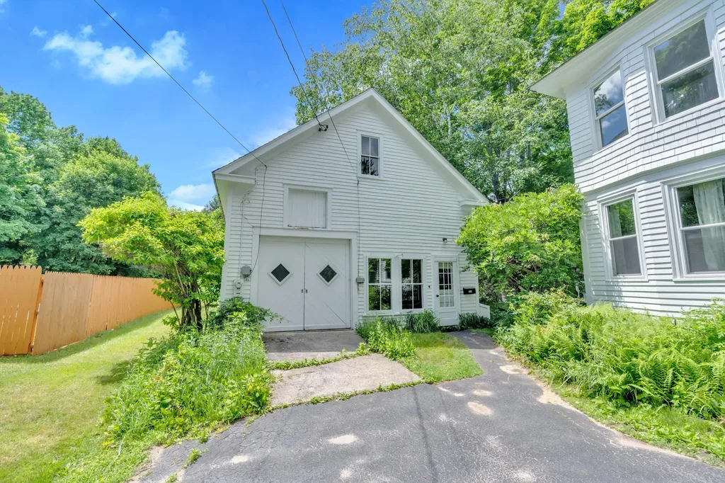 85 South Street Gorham ME 04038