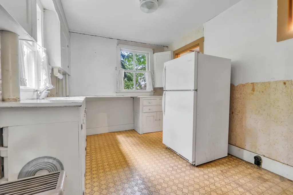85 South Street Gorham ME 04038