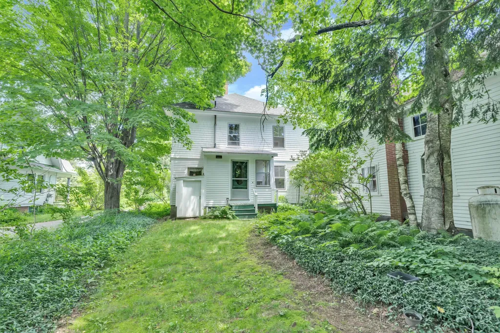 85 South Street Gorham ME 04038