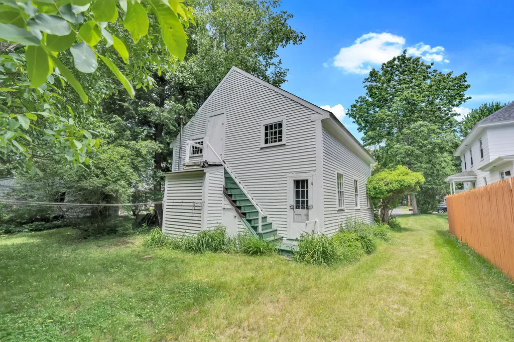 85 South Street Gorham ME 04038