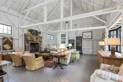 199 Middle Road Falmouth ME 04105