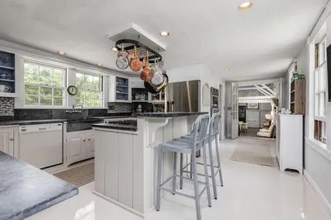 199 Middle Road Falmouth ME 04105