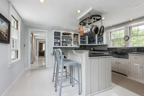 199 Middle Road Falmouth ME 04105