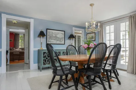 199 Middle Road Falmouth ME 04105
