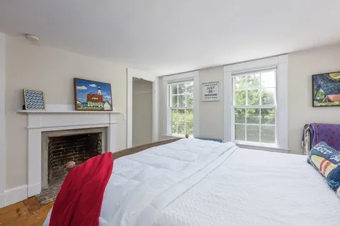 199 Middle Road Falmouth ME 04105