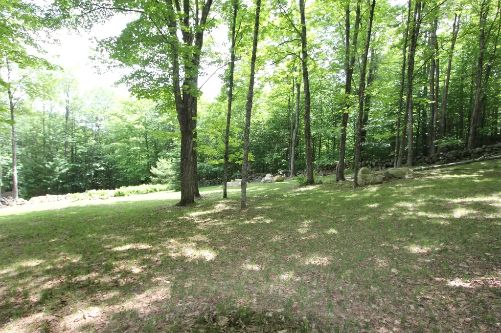 112 Pease Hill Road Monmouth ME 04259